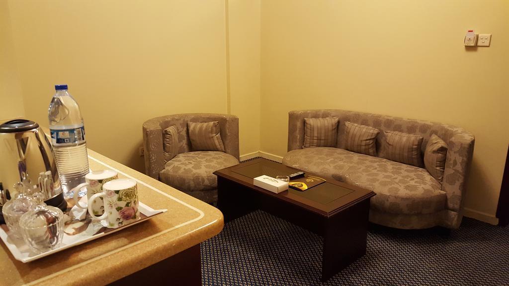 Al Bustan Hotel Sharjah Exterior foto