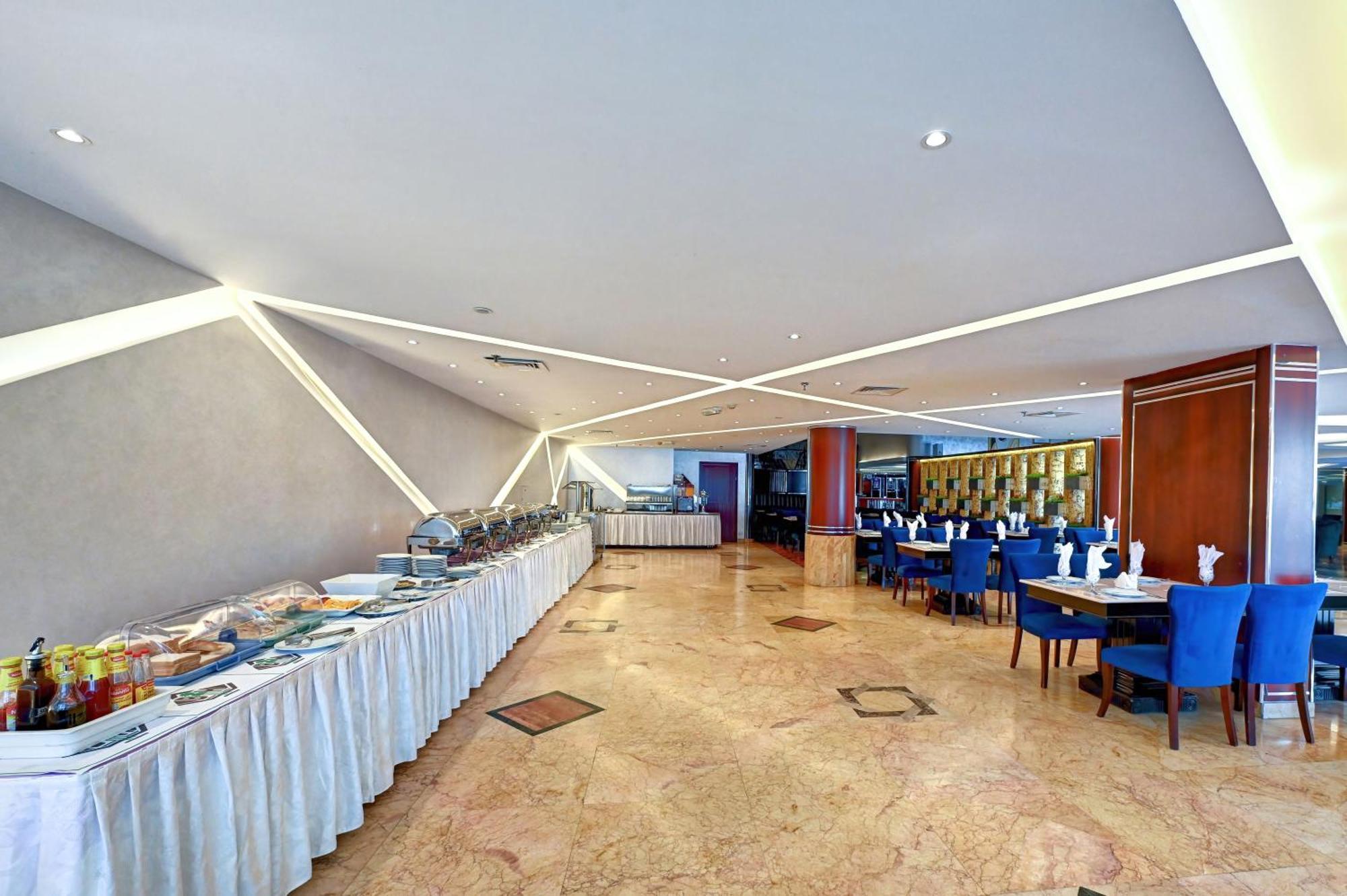 Al Bustan Hotel Sharjah Exterior foto